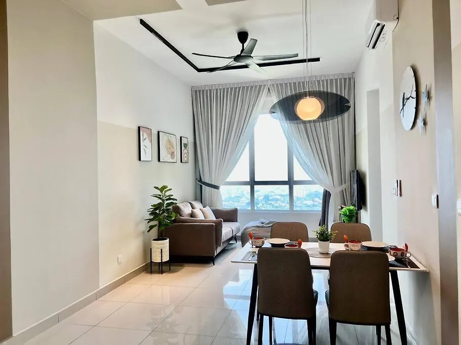 New Condo Amber Impression Melaka 2Room6Pax1Park