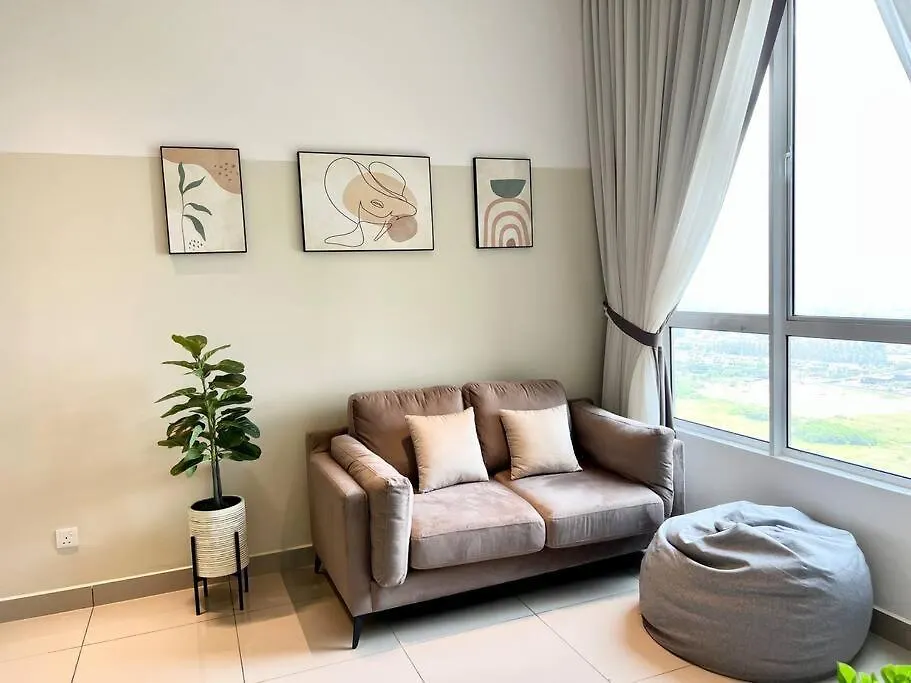 New Condo Amber Impression Melaka 2Room6Pax1Park
